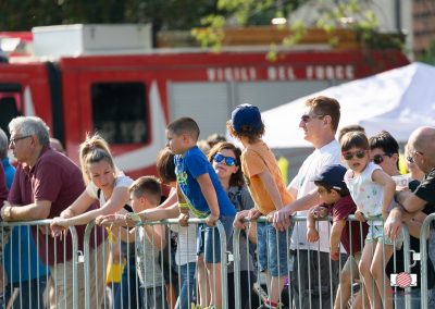 64302375_409027103030392_7781477667919888384_o